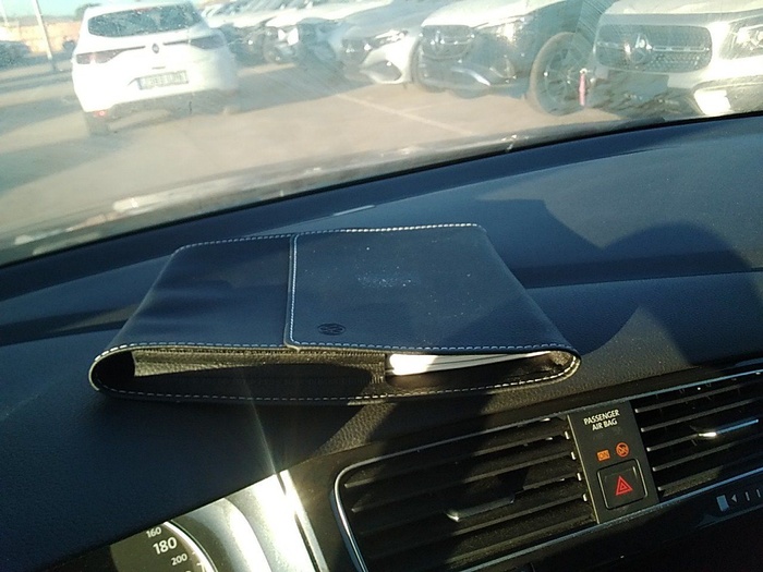 Volkswagen Golf Advance 1.6 TDI 85 kW (115 CV) DSG Vehículo usado en Madrid Volkswagen Golf Advance 1.6 TDI 85 kW (115 CV) DSG Vehículo usado en Madrid