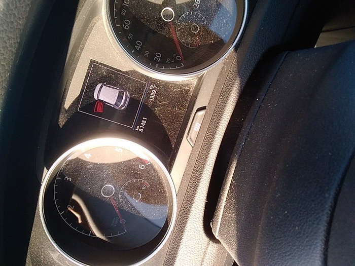 Volkswagen Golf Advance 1.6 TDI 85 kW (115 CV) DSG Vehículo usado en Madrid Volkswagen Golf Advance 1.6 TDI 85 kW (115 CV) DSG Vehículo usado en Madrid