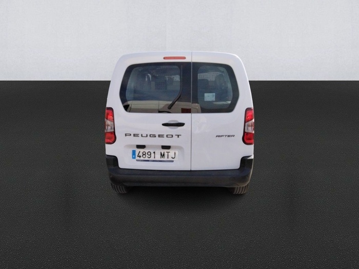 Peugeot Rifter Active Business Standard BlueHDi 73 kW (100 CV) Vehículo usado en Madrid Peugeot Rifter Active Business Standard BlueHDi 73 kW (100 CV) Vehículo usado en Madrid