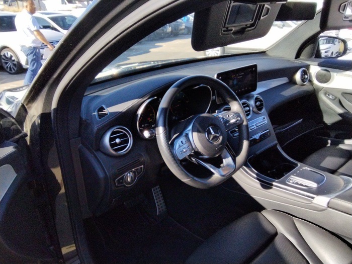 Mercedes-Benz GLC Coupé 300 d 4Matic 180 kW (245 CV) Vehículo usado en Madrid Mercedes-Benz GLC Coupé 300 d 4Matic 180 kW (245 CV) Vehículo usado en Madrid