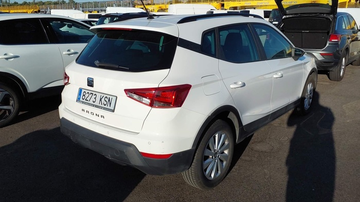 SEAT Arona 1.6 TDI Ecomotive Style 70 kW (95 CV) Vehículo usado en Madrid SEAT Arona 1.6 TDI Ecomotive Style 70 kW (95 CV) Vehículo usado en Madrid