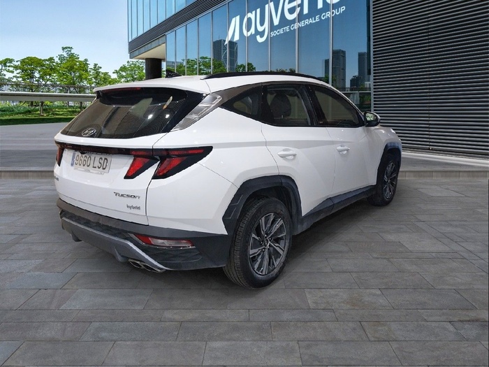 Hyundai Tucson 1.6 TGDI HEV Maxx Auto 169 kW (230 CV) Vehículo usado en Madrid Hyundai Tucson 1.6 TGDI HEV Maxx Auto 169 kW (230 CV) Vehículo usado en Madrid