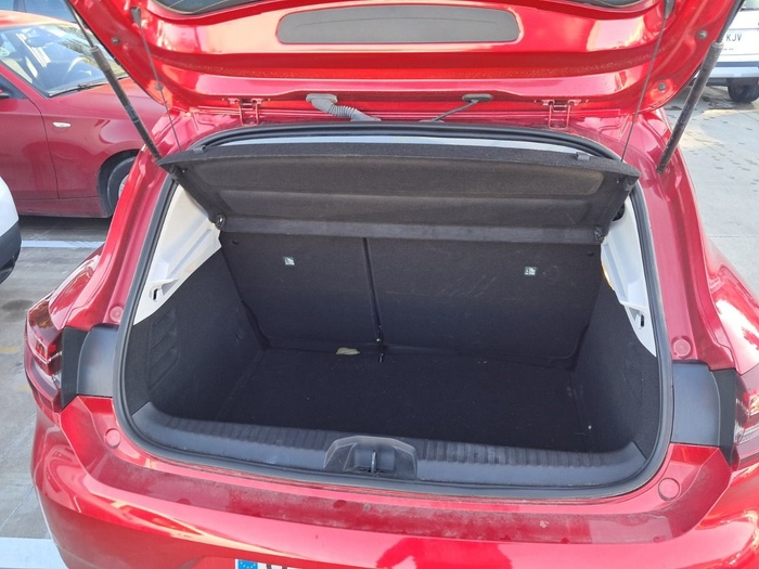 Renault Clio Intens Blue dCi 74 kW (100 CV) Vehículo usado en Madrid Renault Clio Intens Blue dCi 74 kW (100 CV) Vehículo usado en Madrid