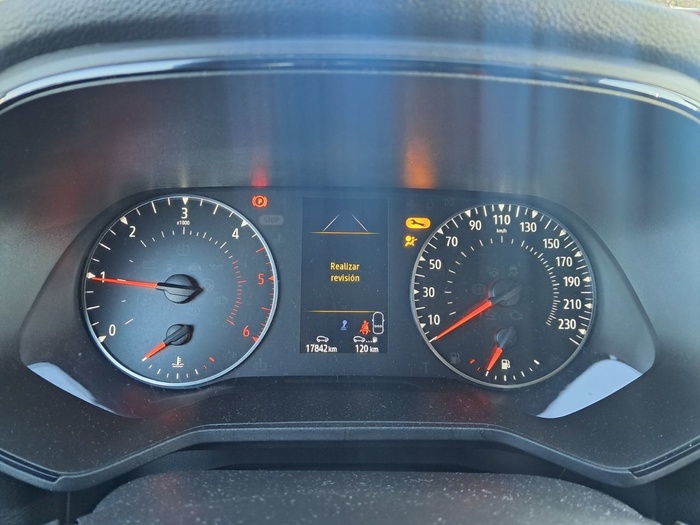 Renault Clio Intens Blue dCi 74 kW (100 CV) Vehículo usado en Madrid Renault Clio Intens Blue dCi 74 kW (100 CV) Vehículo usado en Madrid