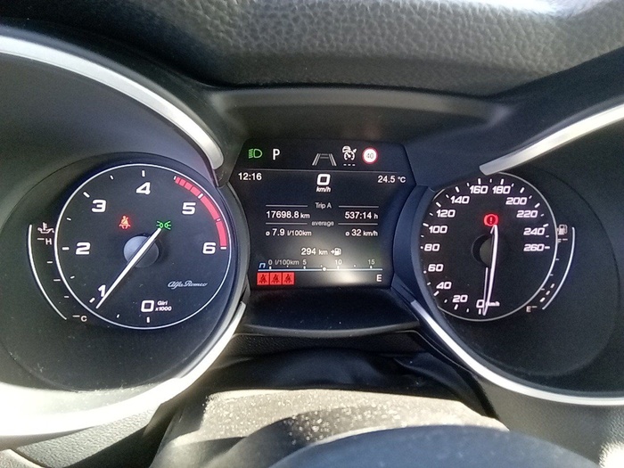 Alfa Romeo Stelvio 2.2 Diésel Sprint+ Q4 140 kW (190 CV) Vehículo usado en Madrid Alfa Romeo Stelvio 2.2 Diésel Sprint+ Q4 140 kW (190 CV) Vehículo usado en Madrid