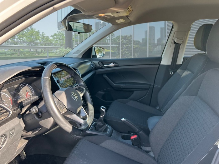 Volkswagen T-Cross Advance 1.0 TSI 81 kW (110 CV) Vehículo usado en Madrid Volkswagen T-Cross Advance 1.0 TSI 81 kW (110 CV) Vehículo usado en Madrid