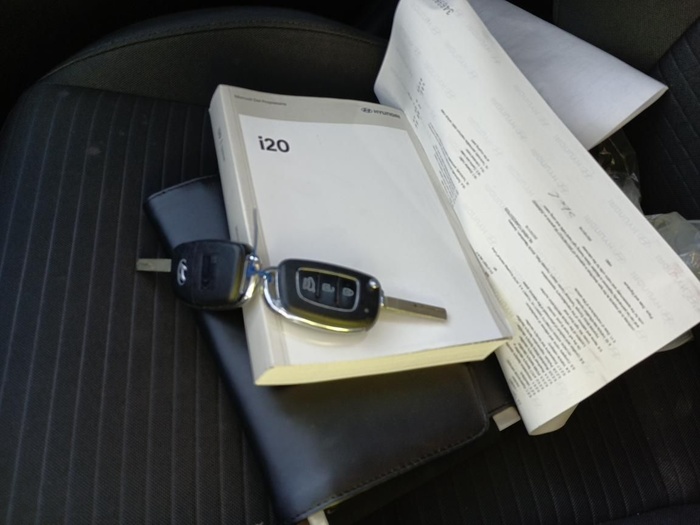 Hyundai i20 1.0 TGDI 48V Klass 74 kW (100 CV) Vehículo usado en Madrid Hyundai i20 1.0 TGDI 48V Klass 74 kW (100 CV) Vehículo usado en Madrid