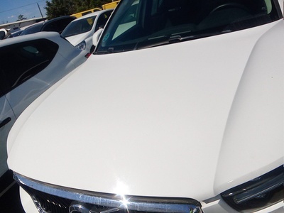 Volvo XC40 D3 Business Plus 110 kW (150 CV) 13 Volvo XC40 D3 Business Plus 110 kW (150 CV) 13