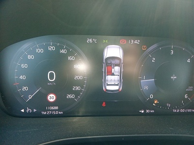 Volvo XC40 D3 Business Plus 110 kW (150 CV) 8 Volvo XC40 D3 Business Plus 110 kW (150 CV) 8