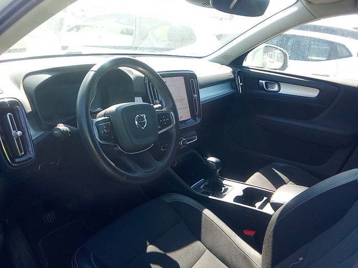 Volvo XC40 D3 Business Plus 110 kW (150 CV) Vehículo usado en Madrid Volvo XC40 D3 Business Plus 110 kW (150 CV) Vehículo usado en Madrid