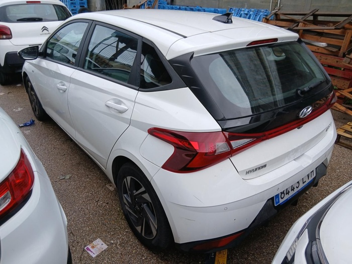 Hyundai i20 1.0 TGDI 48V Klass 74 kW (100 CV) Vehículo usado en Madrid Hyundai i20 1.0 TGDI 48V Klass 74 kW (100 CV) Vehículo usado en Madrid
