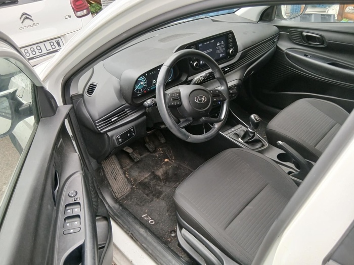 Hyundai i20 1.0 TGDI 48V Klass 74 kW (100 CV) Vehículo usado en Madrid Hyundai i20 1.0 TGDI 48V Klass 74 kW (100 CV) Vehículo usado en Madrid