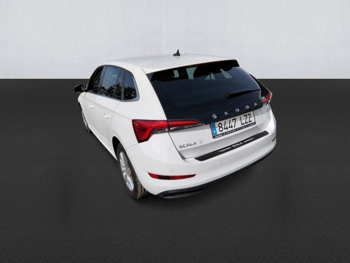 Skoda Scala 1.0 TSI Ambition 70 kW (95 CV) Vehículo usado en Madrid Skoda Scala 1.0 TSI Ambition 70 kW (95 CV) Vehículo usado en Madrid