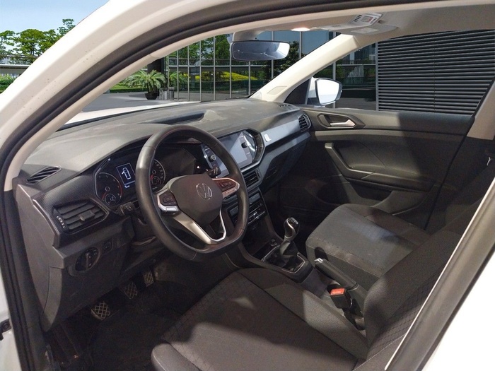 Volkswagen T-Cross Advance 1.0 TSI 81 kW (110 CV) Vehículo usado en Madrid Volkswagen T-Cross Advance 1.0 TSI 81 kW (110 CV) Vehículo usado en Madrid