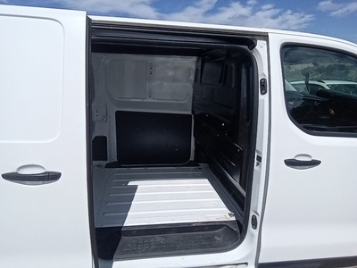 Peugeot Expert Furgon BlueHDi 120 S&S Pro Standard 88 kW (120 CV) 9 Peugeot Expert Furgon BlueHDi 120 S&S Pro Standard 88 kW (120 CV) 9