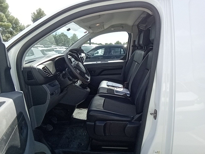 Peugeot Expert Furgon BlueHDi 120 S&S Pro Standard 88 kW (120 CV) Vehículo usado en Madrid Peugeot Expert Furgon BlueHDi 120 S&S Pro Standard 88 kW (120 CV) Vehículo usado en Madrid