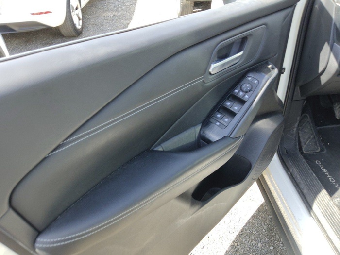 Nissan Qashqai DIG-T 140 mHEV Acenta 4x2 103 kW (140 CV) Vehículo usado en Madrid Nissan Qashqai DIG-T 140 mHEV Acenta 4x2 103 kW (140 CV) Vehículo usado en Madrid