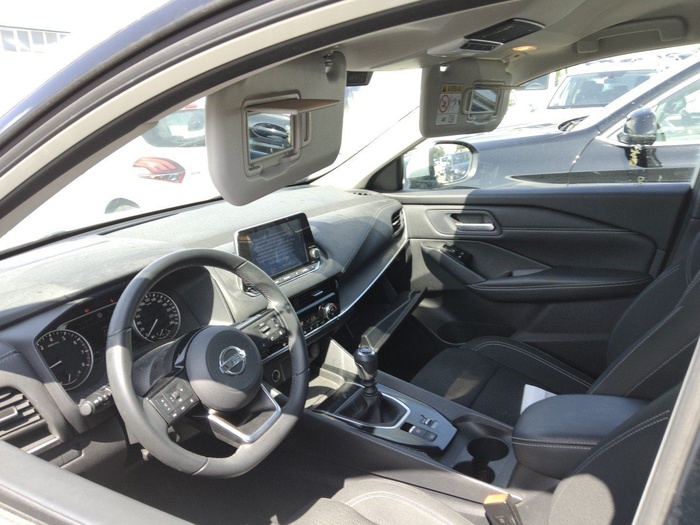 Nissan Qashqai DIG-T 140 mHEV Acenta 4x2 103 kW (140 CV) Vehículo usado en Madrid Nissan Qashqai DIG-T 140 mHEV Acenta 4x2 103 kW (140 CV) Vehículo usado en Madrid