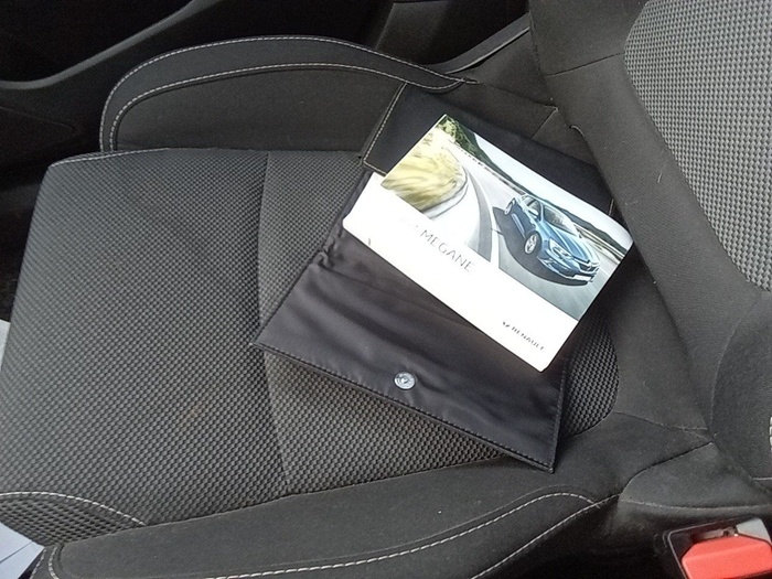 Renault Megane Life Blue dCi 70 kW (95 CV) Vehículo usado en Madrid Renault Megane Life Blue dCi 70 kW (95 CV) Vehículo usado en Madrid