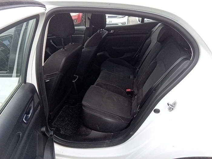 Renault Megane Life Blue dCi 70 kW (95 CV) Vehículo usado en Madrid Renault Megane Life Blue dCi 70 kW (95 CV) Vehículo usado en Madrid