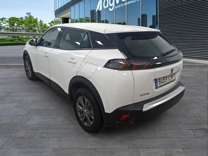 Peugeot 2008 BlueHDi 110 S&S Active Pack 81 kW (110 CV) Vehículo usado en Madrid Peugeot 2008 BlueHDi 110 S&S Active Pack 81 kW (110 CV) Vehículo usado en Madrid