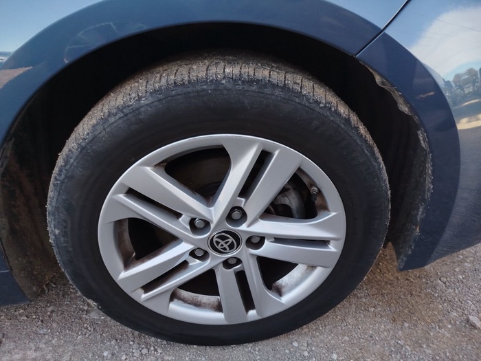 Toyota Corolla 1.8 125 Híbrido Active Tech E-CVT 90 kW (122 CV) Vehículo usado en Madrid Toyota Corolla 1.8 125 Híbrido Active Tech E-CVT 90 kW (122 CV) Vehículo usado en Madrid