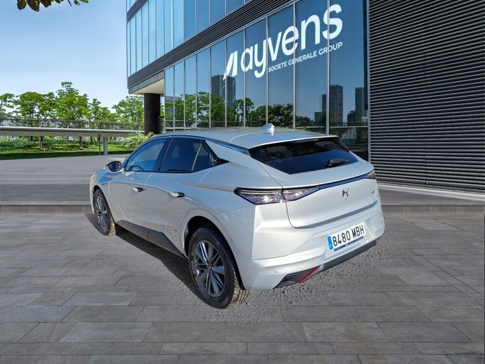 DS DS4 BlueHDi 130 Bastille + Auto 96 kW (130 CV) Vehículo usado en Madrid DS DS4 BlueHDi 130 Bastille + Auto 96 kW (130 CV) Vehículo usado en Madrid