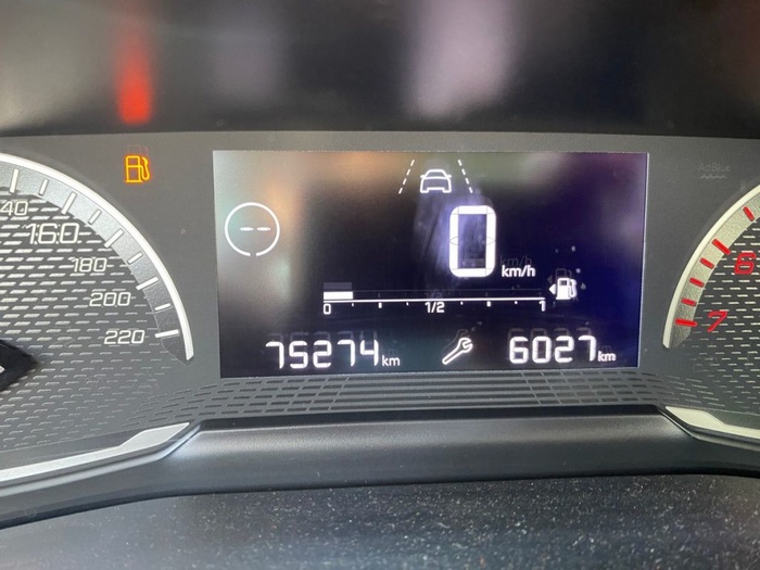 Peugeot 208 BlueHDi 100 Active 75 kW (100 CV) Vehículo usado en Madrid Peugeot 208 BlueHDi 100 Active 75 kW (100 CV) Vehículo usado en Madrid