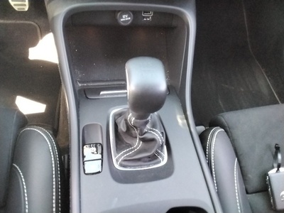 Volvo XC40 T3 R-Design 120 kW (163 CV) 11 Volvo XC40 T3 R-Design 120 kW (163 CV) 11
