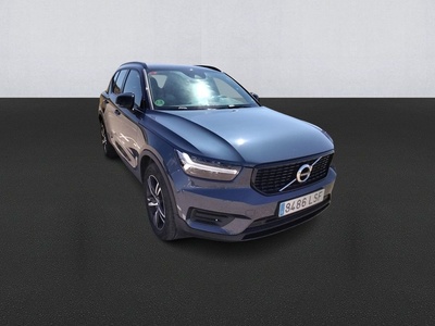 Volvo XC40 T3 R-Design 120 kW (163 CV) 3 Volvo XC40 T3 R-Design 120 kW (163 CV) 3