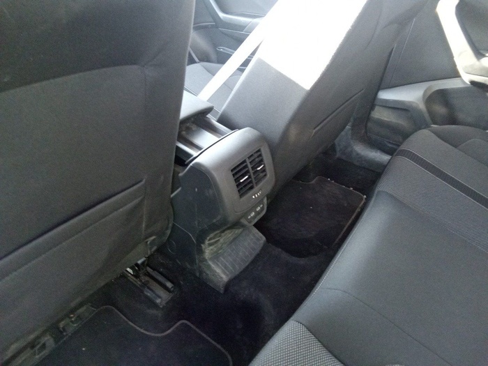 Volkswagen T-Roc Life 2.0 TDI 85 kW (115 CV) Vehículo usado en Madrid Volkswagen T-Roc Life 2.0 TDI 85 kW (115 CV) Vehículo usado en Madrid