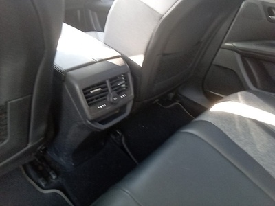 Peugeot 3008 BlueHDI 130 S&S Allure EAT8 96 kW (130 CV) 15 Peugeot 3008 BlueHDI 130 S&S Allure EAT8 96 kW (130 CV) 15