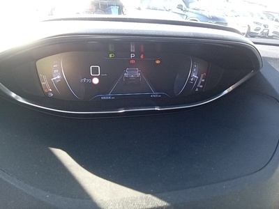 Peugeot 3008 BlueHDI 130 S&S Allure EAT8 96 kW (130 CV) 8 Peugeot 3008 BlueHDI 130 S&S Allure EAT8 96 kW (130 CV) 8