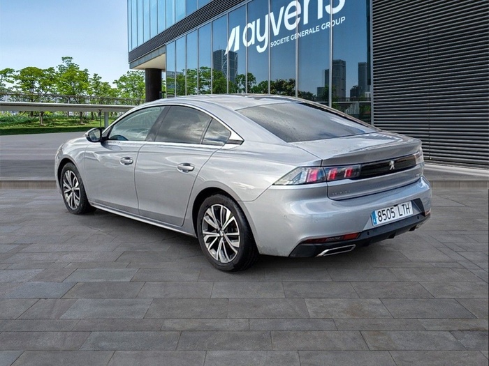 Peugeot 508 BlueHDi 130 S&S Allure EAT8 96 kW (130 CV) Vehículo usado en Madrid Peugeot 508 BlueHDi 130 S&S Allure EAT8 96 kW (130 CV) Vehículo usado en Madrid