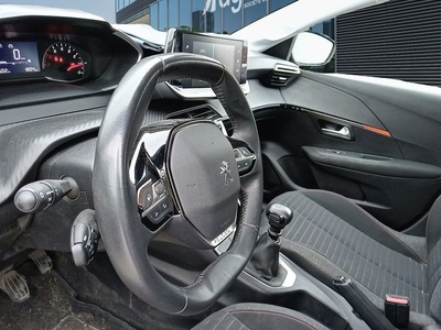 Peugeot 208 BlueHDi 100 Active 75 kW (100 CV) 7 Peugeot 208 BlueHDi 100 Active 75 kW (100 CV) 7