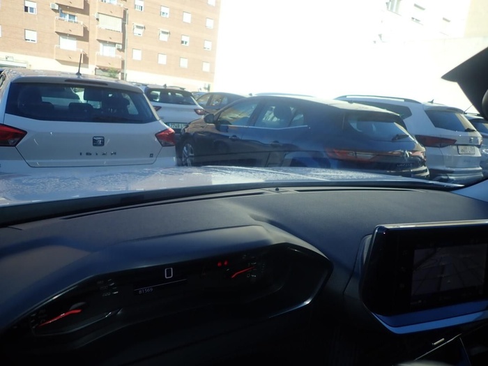 Peugeot 2008 BlueHDi 110 S&S Active Pack 81 kW (110 CV) Vehículo usado en Madrid Peugeot 2008 BlueHDi 110 S&S Active Pack 81 kW (110 CV) Vehículo usado en Madrid