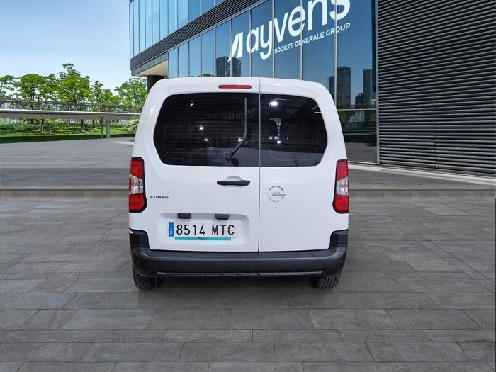 Opel Combo Combi 1.5 Td S/S Edition 74 kW (100 CV) Vehículo usado en Madrid Opel Combo Combi 1.5 Td S/S Edition 74 kW (100 CV) Vehículo usado en Madrid