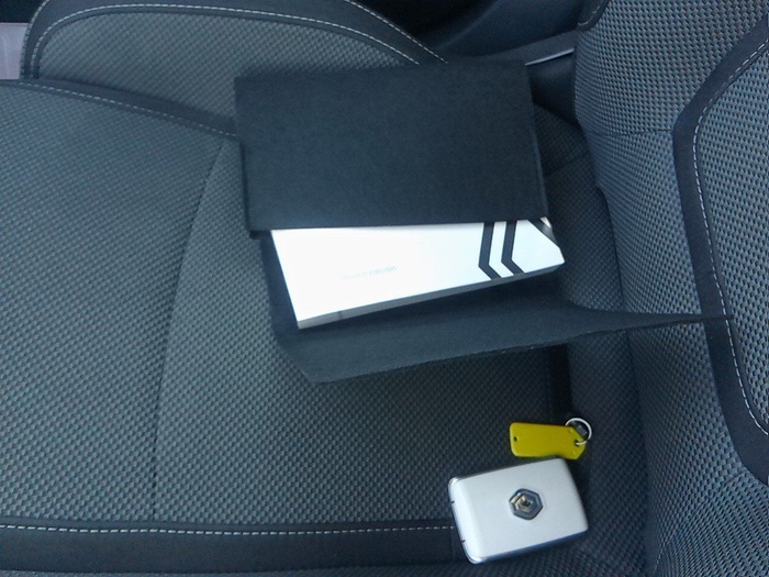 Renault Megane Equilibre Blue dCi 85 kW (115 CV) Vehículo usado en Madrid Renault Megane Equilibre Blue dCi 85 kW (115 CV) Vehículo usado en Madrid