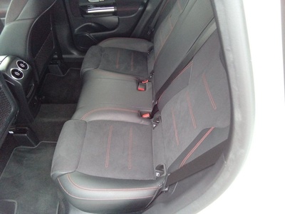 Mercedes-Benz GLA 200 d 110 kW (150 CV) 14 Mercedes-Benz GLA 200 d 110 kW (150 CV) 14