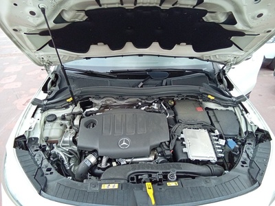 Mercedes-Benz GLA 200 d 110 kW (150 CV) 7 Mercedes-Benz GLA 200 d 110 kW (150 CV) 7