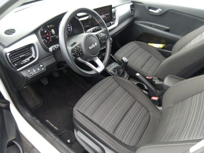 Kia Stonic 1.0 T-GDi MHEV Drive iMT 88 kW (120 CV) 7 Kia Stonic 1.0 T-GDi MHEV Drive iMT 88 kW (120 CV) 7