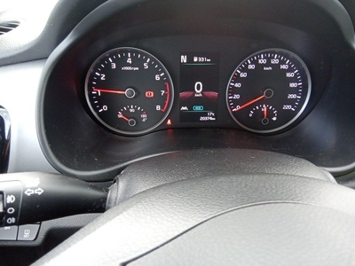 Kia Stonic 1.0 T-GDi MHEV Drive iMT 88 kW (120 CV) 8 Kia Stonic 1.0 T-GDi MHEV Drive iMT 88 kW (120 CV) 8