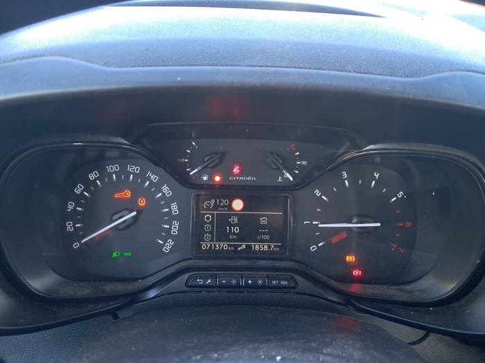 Citroen Berlingo Combi BlueHDi 100 Talla M Feel 75 kW (102 CV) Vehículo usado en Madrid Citroen Berlingo Combi BlueHDi 100 Talla M Feel 75 kW (102 CV) Vehículo usado en Madrid