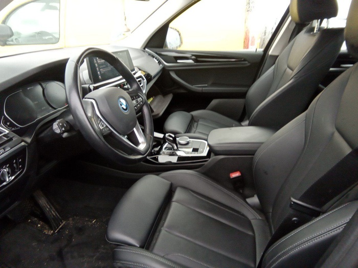 BMW X3 xDrive30e xLine 215 kW (292 CV) Vehículo usado en Madrid BMW X3 xDrive30e xLine 215 kW (292 CV) Vehículo usado en Madrid