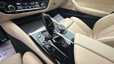 BMW Serie 5 520d xDrive 140 kW (190 CV) 20 BMW Serie 5 520d xDrive 140 kW (190 CV) 20