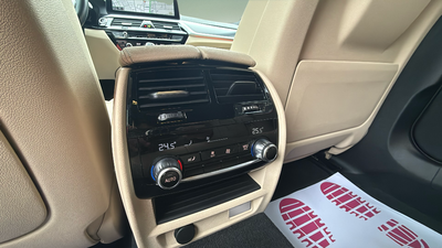 BMW Serie 5 520d xDrive 140 kW (190 CV) 15 BMW Serie 5 520d xDrive 140 kW (190 CV) 15