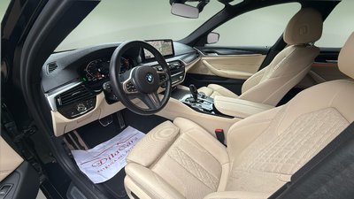 BMW Serie 5 520d xDrive 140 kW (190 CV) 10 BMW Serie 5 520d xDrive 140 kW (190 CV) 10