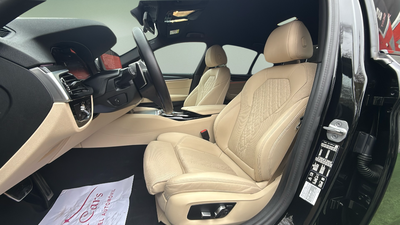 BMW Serie 5 520d xDrive 140 kW (190 CV) 8 BMW Serie 5 520d xDrive 140 kW (190 CV) 8