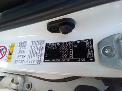 Toyota Land Cruiser 2.8 D-4D GX 130 kW (177 CV) 12 Toyota Land Cruiser 2.8 D-4D GX 130 kW (177 CV) 12