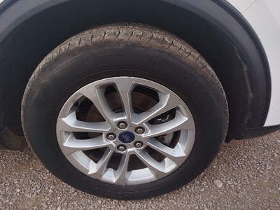 Ford Kuga 2.5 Duratec FHEV Titanium Auto 140 kW (190 CV) 8 Ford Kuga 2.5 Duratec FHEV Titanium Auto 140 kW (190 CV) 8